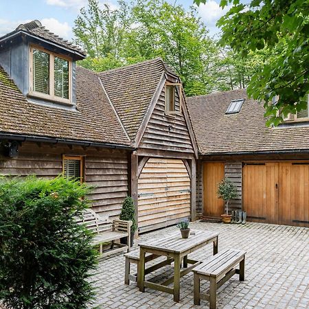 Hertford Barn Conversion 외부 사진