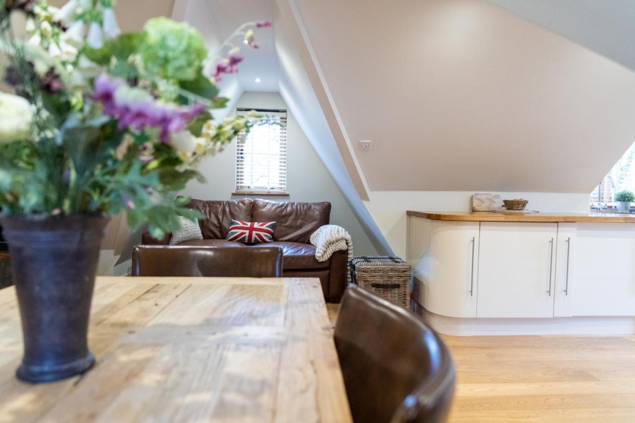 Hertford Barn Conversion 외부 사진