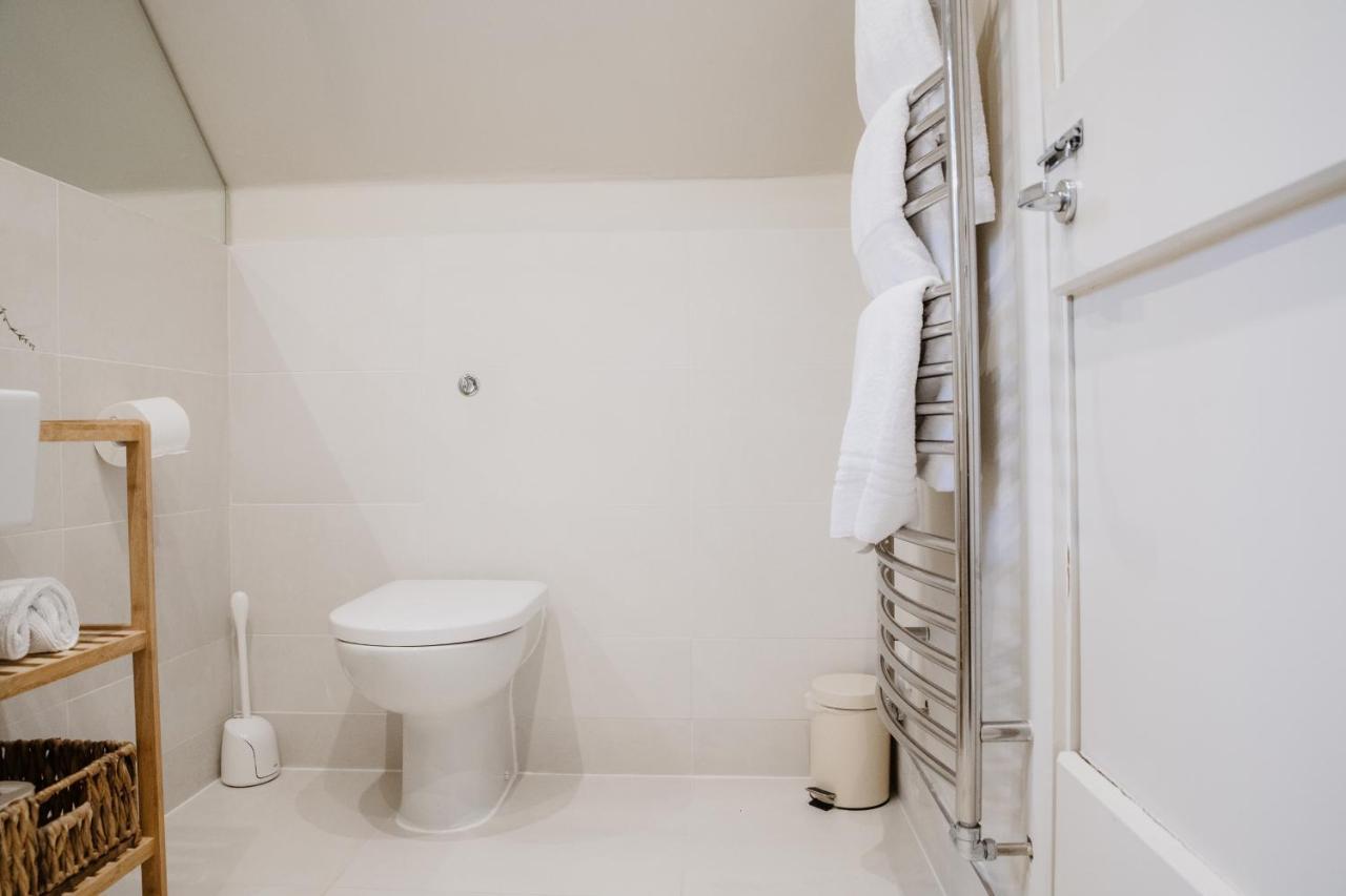 Hertford Barn Conversion 외부 사진